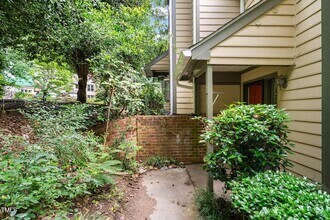 Building Photo - 403 Broad Leaf Cir
