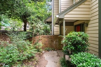 Building Photo - 403 Broad Leaf Cir