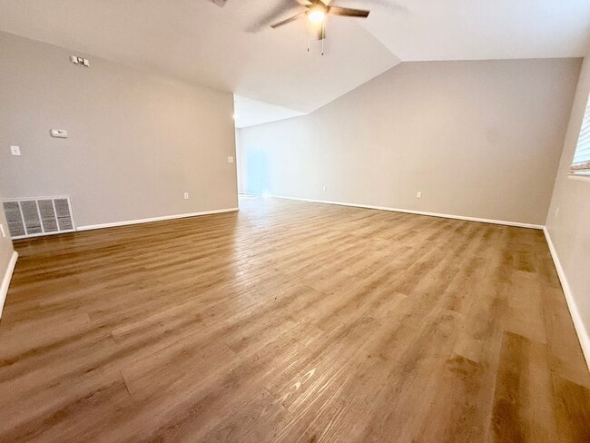 Foto del edificio - ***2607 Walker St***