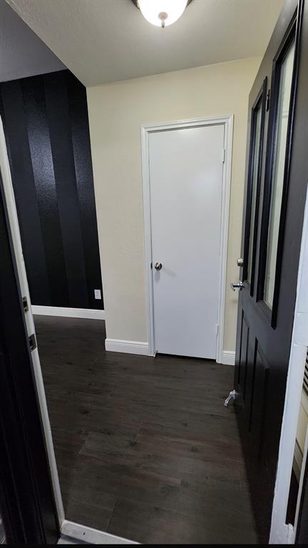 Foto del edificio - 9310 Blackhawk Cir