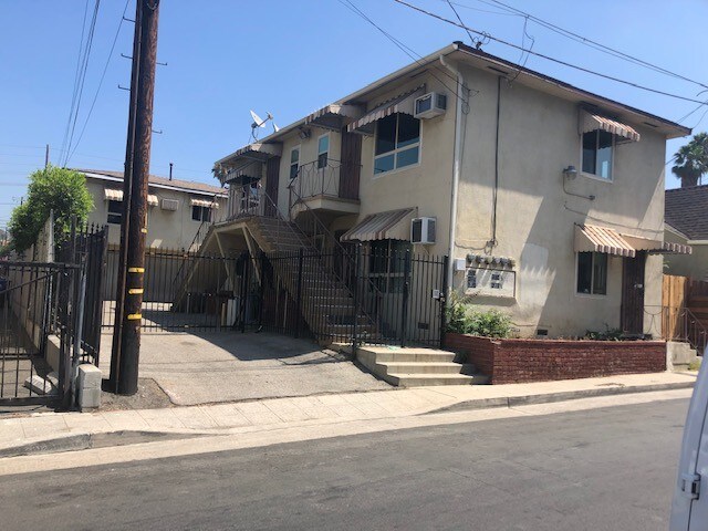 Foto del edificio - 4731 Lincoln Ave