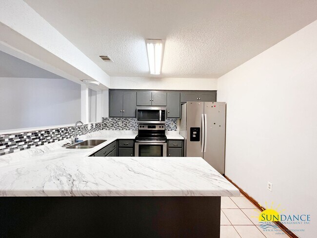 Foto del edificio - Beautiful 3 bedroom home in South Crestview!