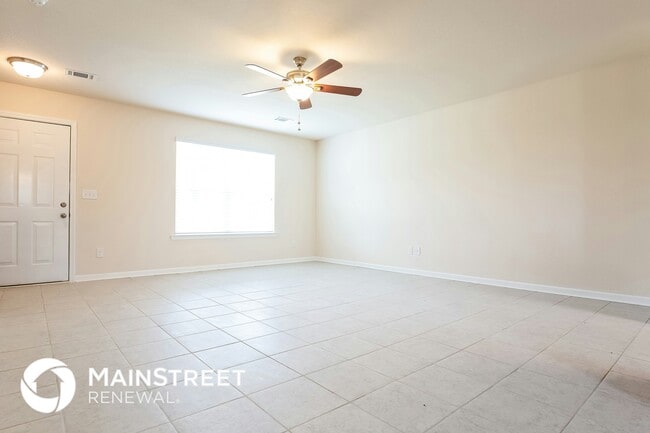 Building Photo - 2515 Queen Bee Dr