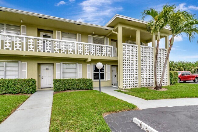 Building Photo - 1140 Mahogany Way