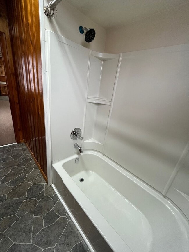 Photo - Oakdale - U-Shape Building Apartment