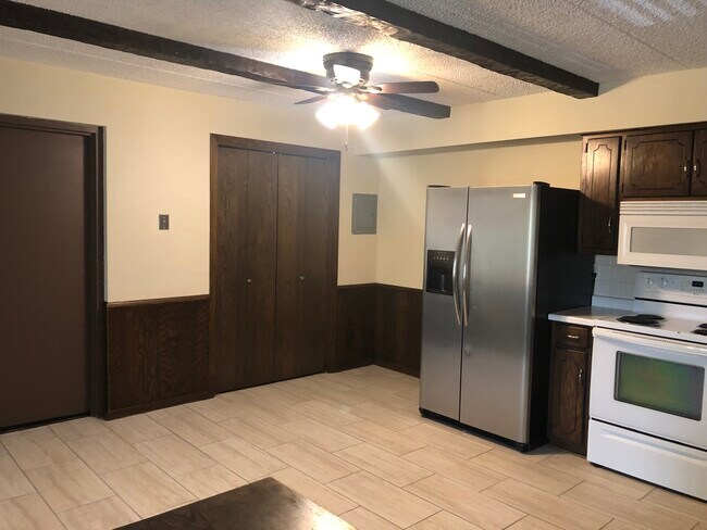 Foto del edificio - 304 4th St S