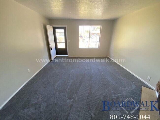 Foto del edificio - 1453/1455 W 2320 S