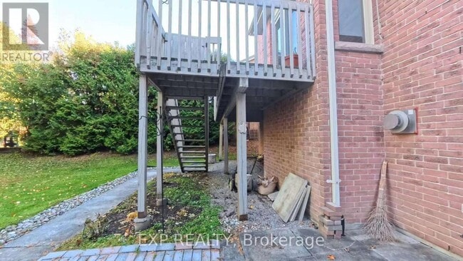 Building Photo - 40 Cranberry Ln