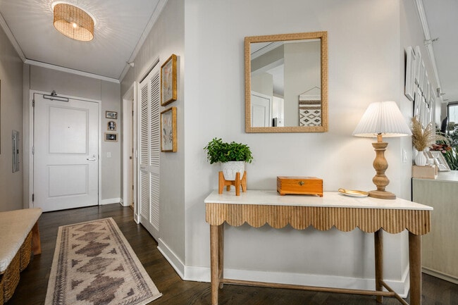 Building Photo - 200 N Jefferson St