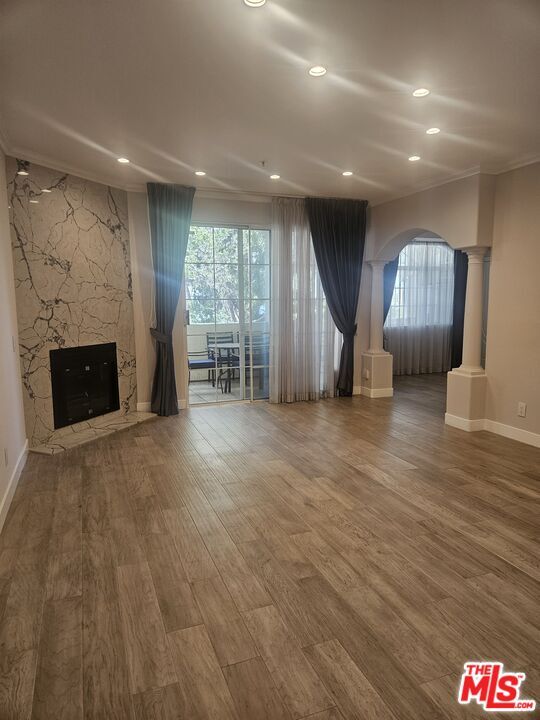 Foto del edificio - 7218 Hillside Ave