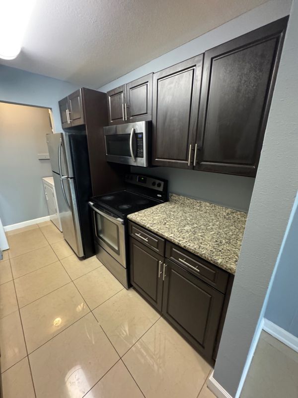 Foto del edificio - 8787 NW 39th St