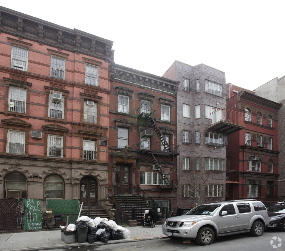 Primary Photo - 176 S 9th St