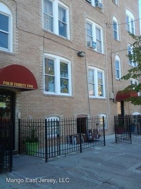 Primary Photo - 416 E Jersey St