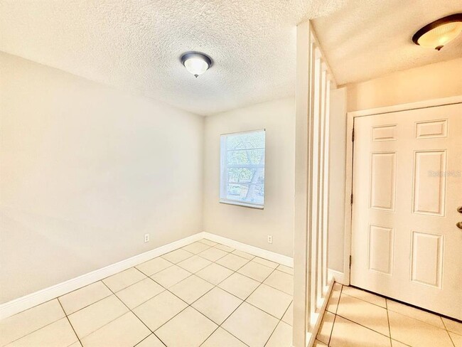 Building Photo - 7156 E Bank Dr