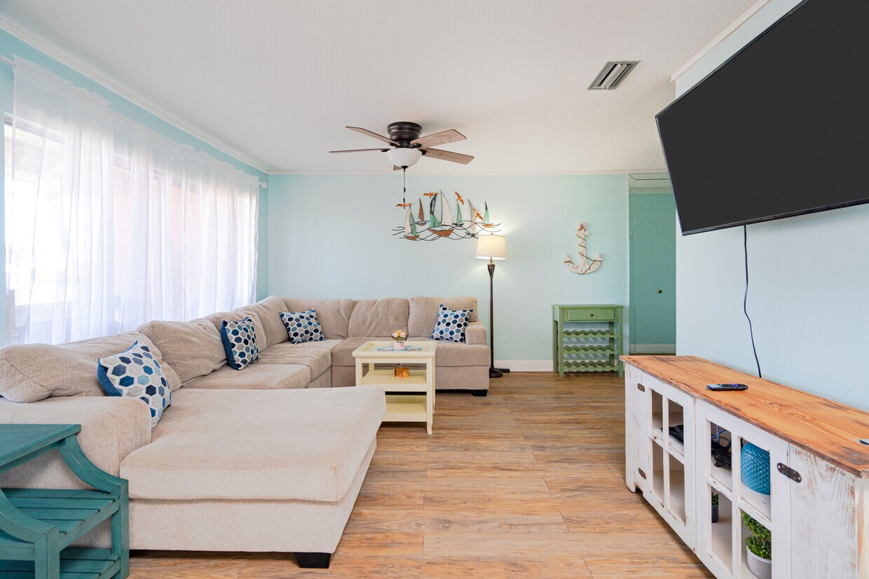 Foto principal - 4000 Gulf Terrace Dr