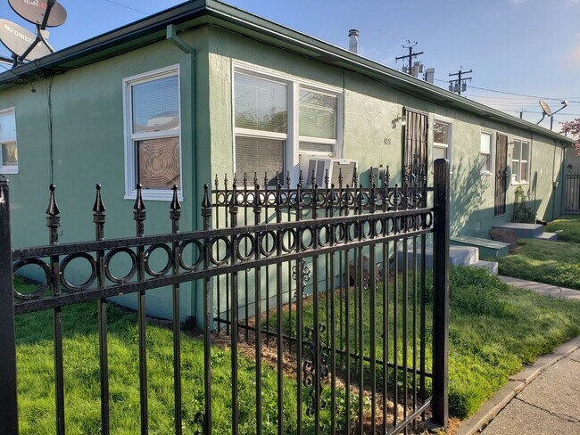 Building Photo - 4051 21st Street