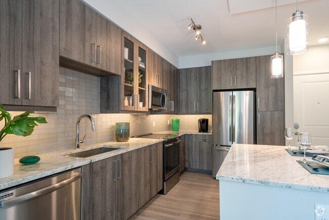 Building Photo - Overture Doral 55+ Active Adult Apartment ...