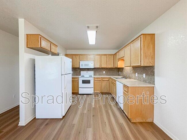 Building Photo - 132 Lacey Lou Ln