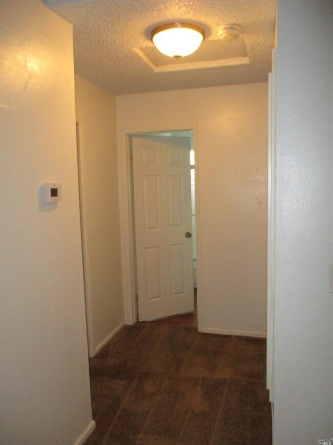 Building Photo - 731 Northampton Dr