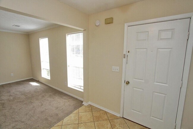 Foto del edificio - 210 Arborfield Way