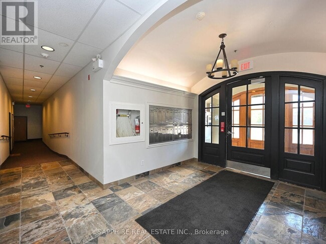 Building Photo - 459 Kerr St