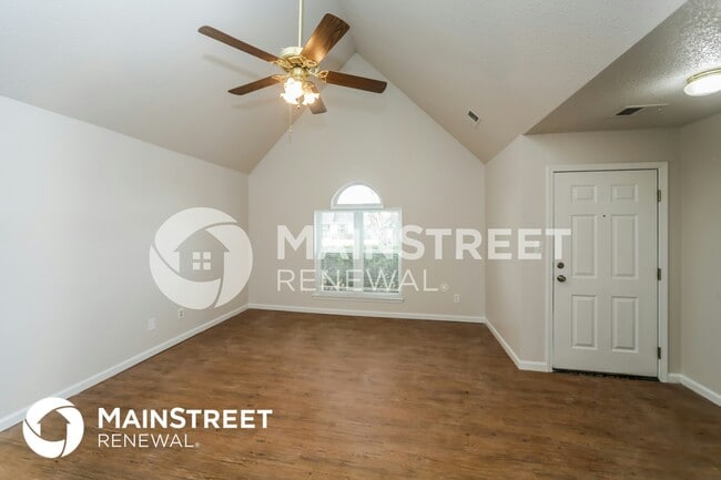 Building Photo - 7062 Foxhall Dr