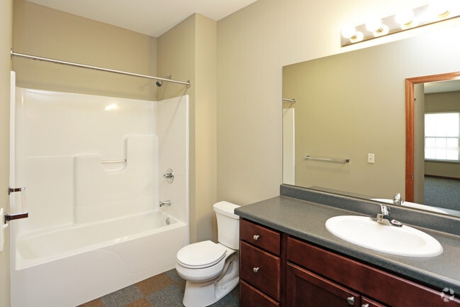 Bathroom - Oak Hill Apartments