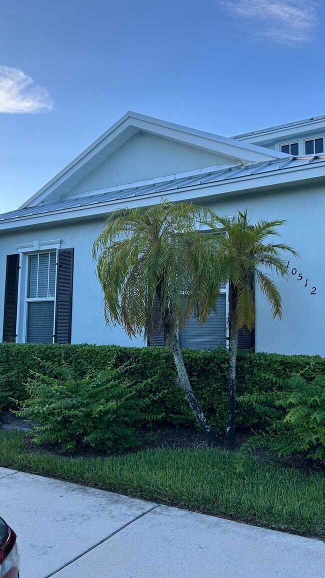 Foto del edificio - 10512 SW Katrina Way