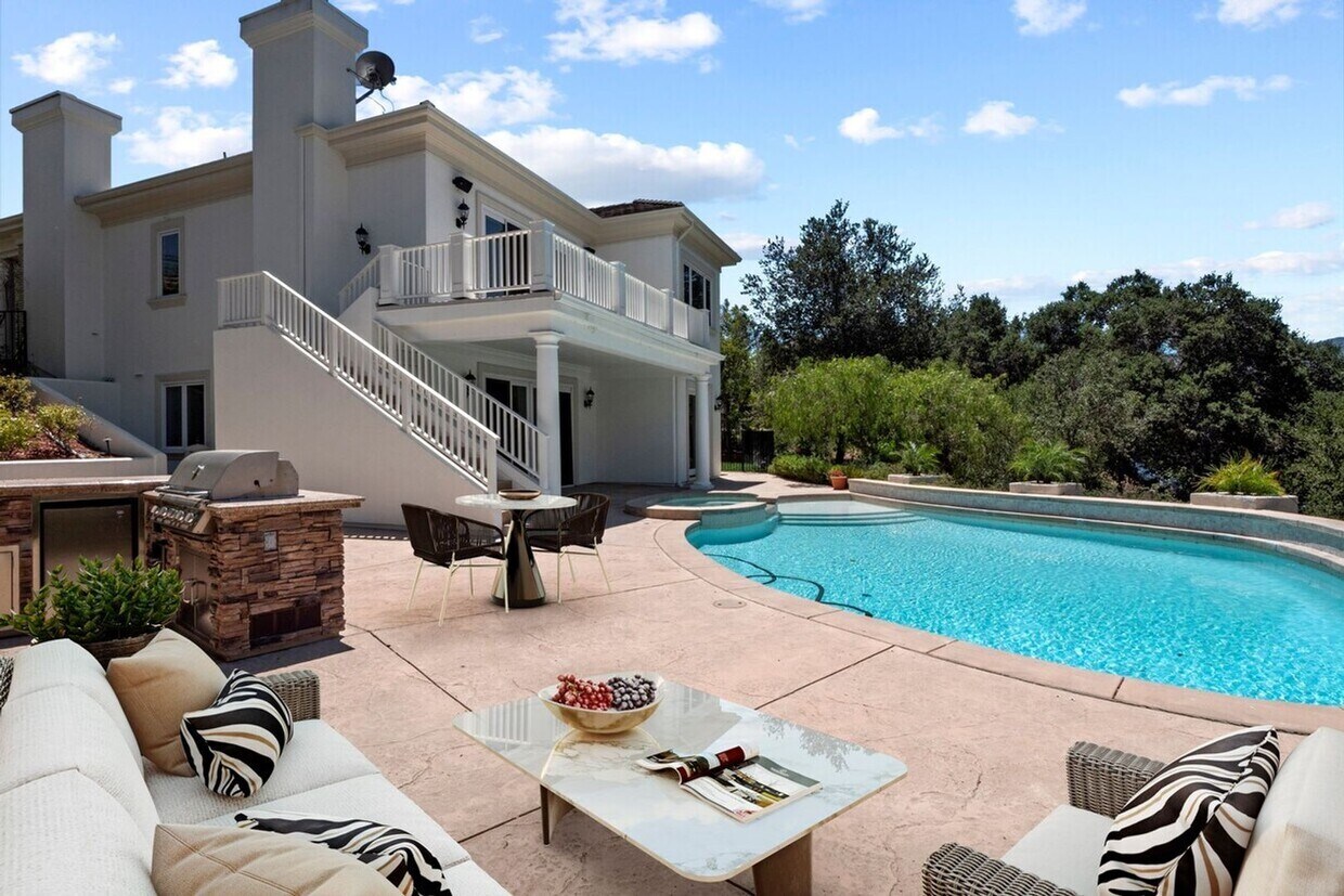 Foto principal - Lake Sherwood 4+4 Pool Home on the lake