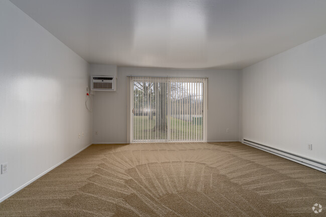 The Summit 2BR, 1BA - 1,120SF - Living Room - Bristol Hills Apartments
