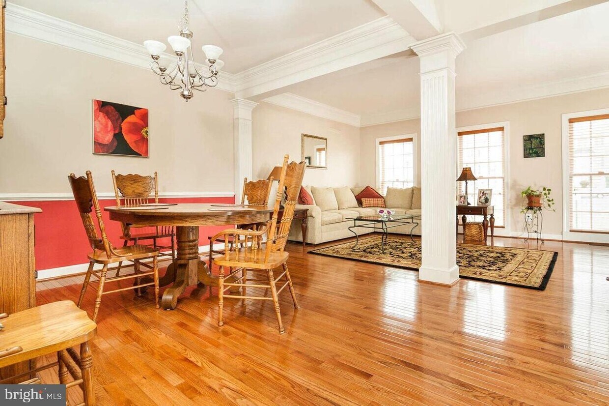 Primary Photo - 13003 Jadestone Way