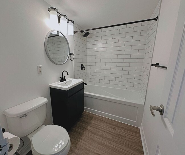 Unit 5F Bathroom - LeMarchant Towers