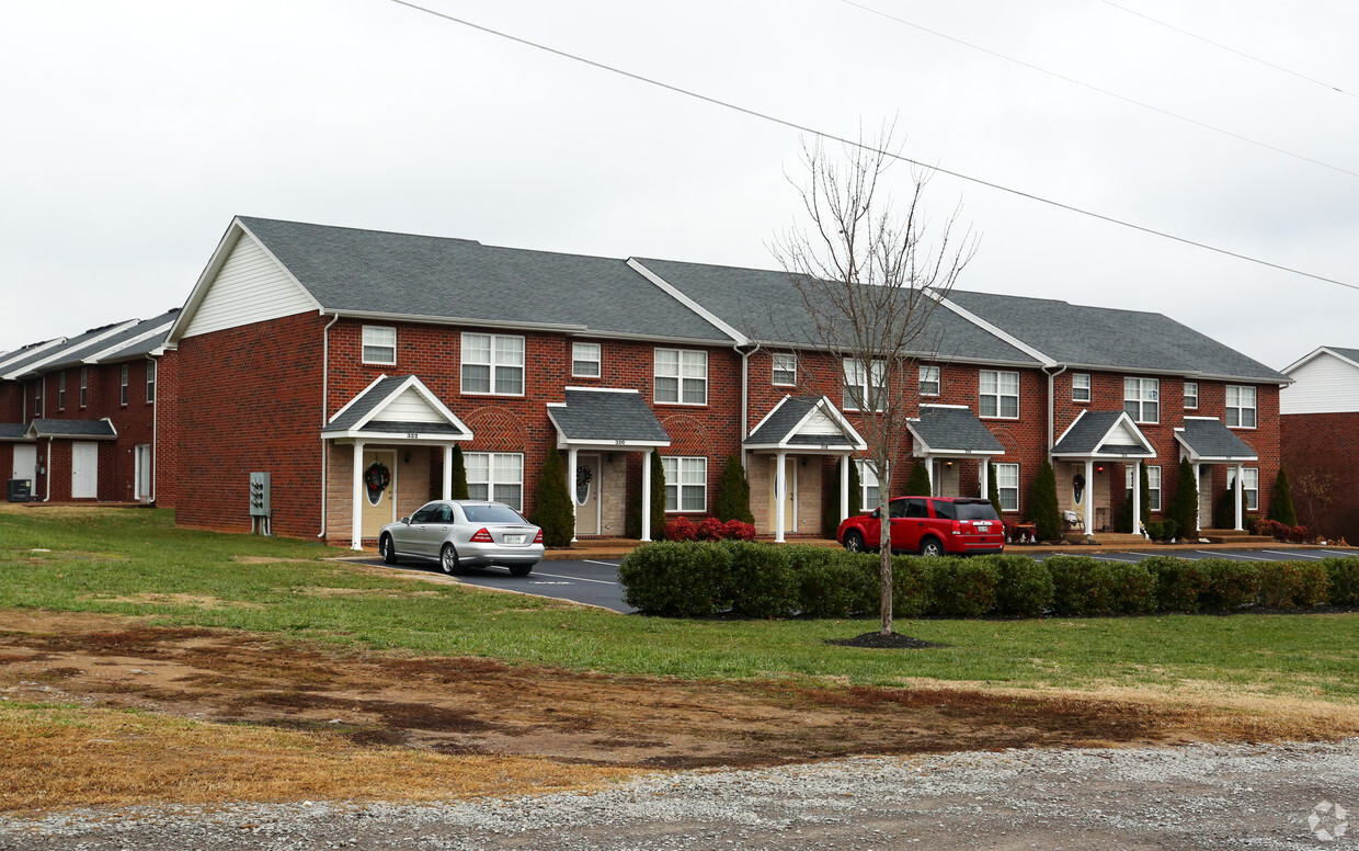 Building Photo - Mill Creek Townhomes