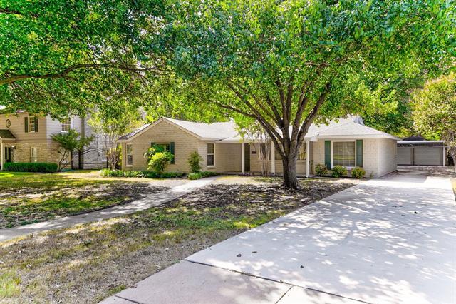 Foto del edificio - 3727 W Biddison St