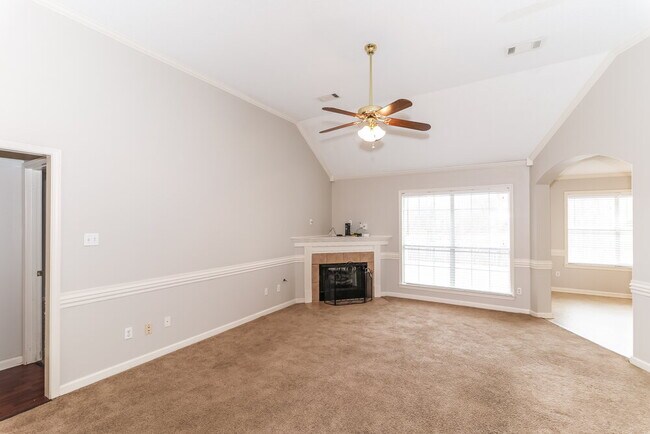 Building Photo - 661 Shelley Renee Ln