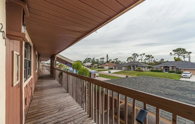 Foto del edificio - 1407 SW 16th Terrace