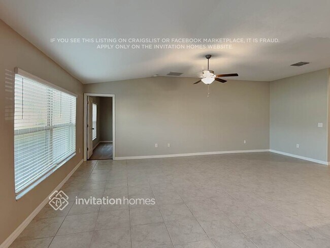 Foto del edificio - 1533 Blue Rose Dr