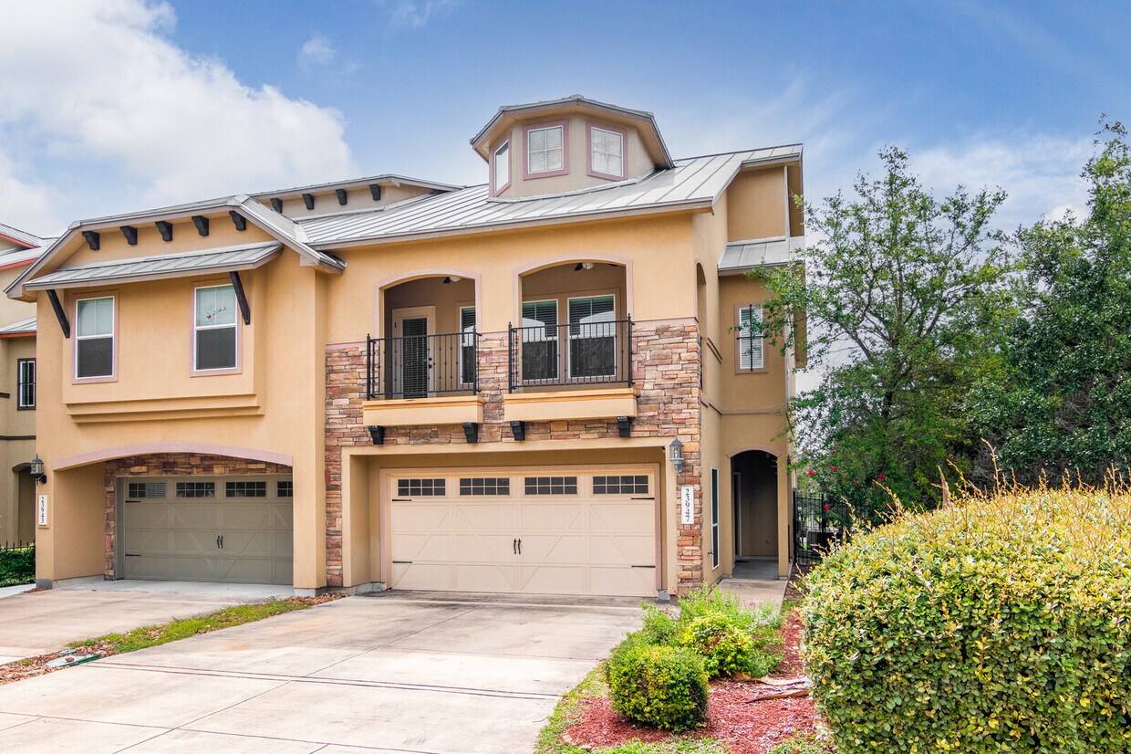 Foto principal - 23947 Stately Oaks