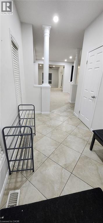 Building Photo - 276 Countrystone Crescent