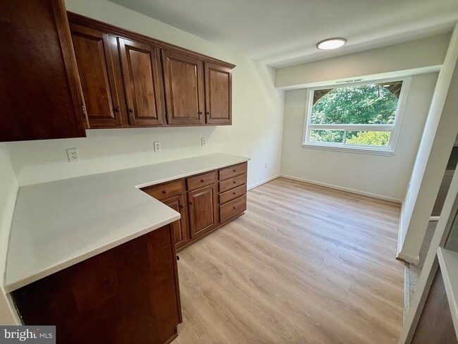 Building Photo - 15 Silverwood Cir