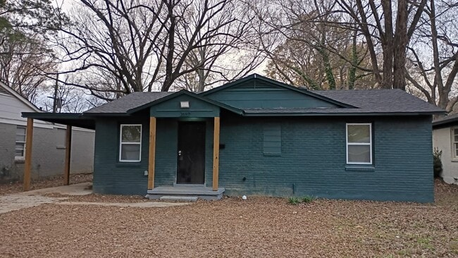 Photo - 1697 Baine Ave House