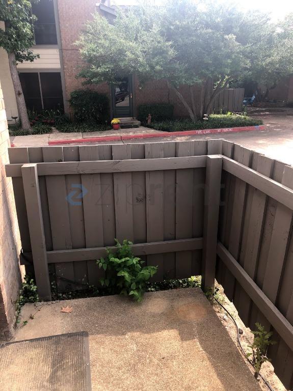 Foto del edificio - 334 W Harwood Rd