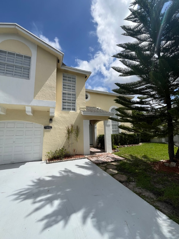 Primary Photo - 9995 NW 51st Terrace