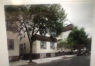 Building Photo - 333 Elm St
