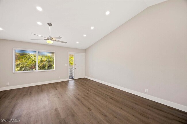 Building Photo - 707 Neapolitan Way