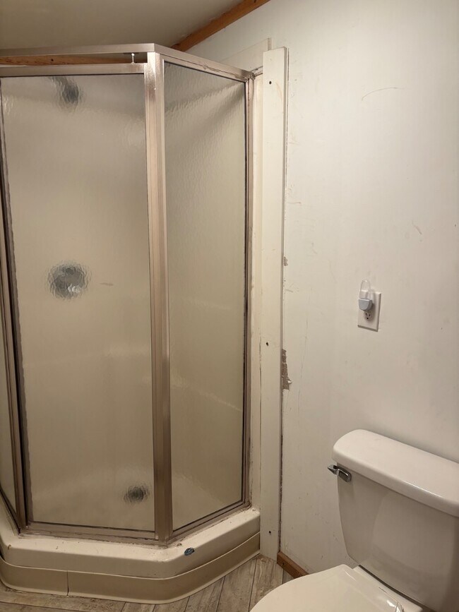 Foto del edificio - 631 Lehigh Ln