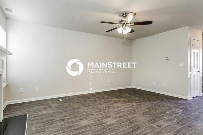 Building Photo - 4 Bedroom Pet-Friendly Home in FAIRBURN, G...