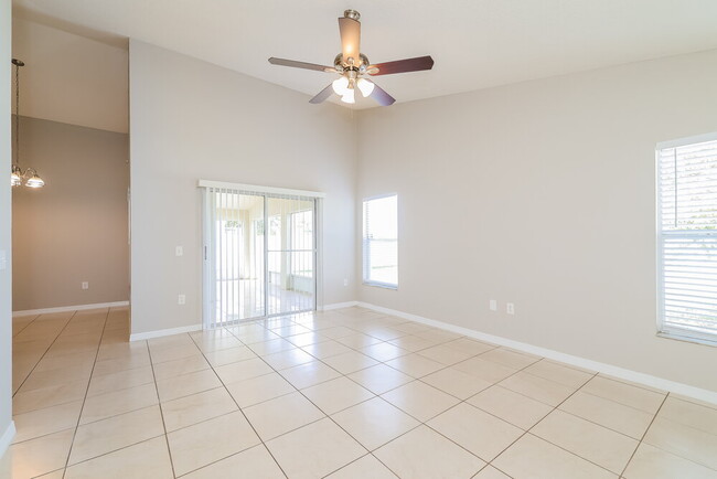Building Photo - 431 Peppermill Cir