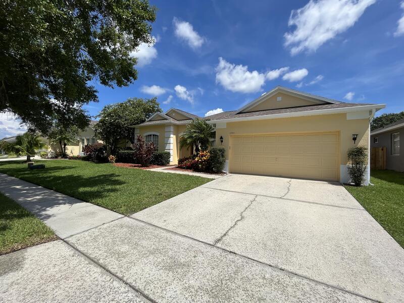 13521 Old Dock Rd, Orlando, FL 32828 House Rental in Orlando, FL