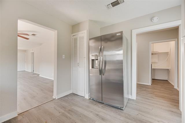 Foto del edificio - 307 N Dallas St